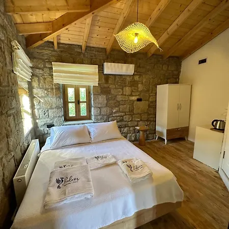Hotel Paleos