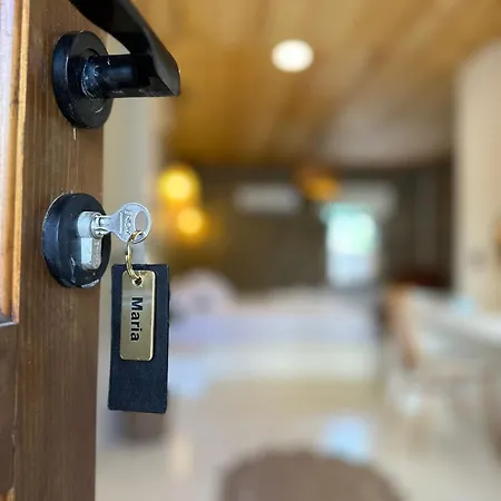 Hotel Paleos *
